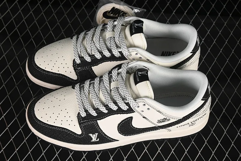 All categories Nk SB Dunk Series Nk SB Dunk Low High-end customized low-top sneakers Nike SB Dunk Low LV series Denim black hook Anniversary high-end customized low-top casual sneakers FC1688-223